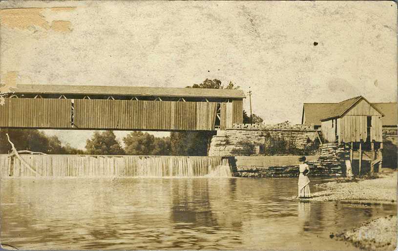 Unidentified covered bridge photo