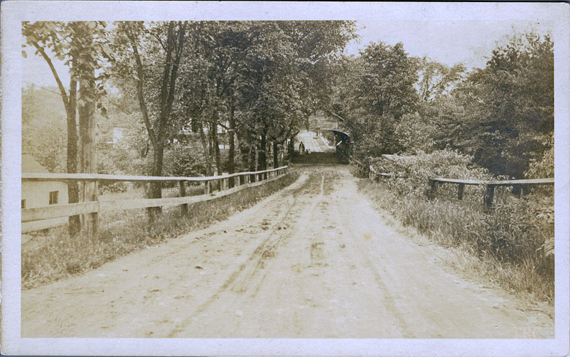 Unidentified covered bridge photo