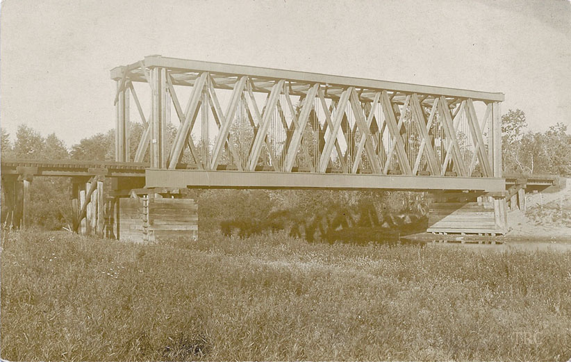 Unidentified covered bridge photo