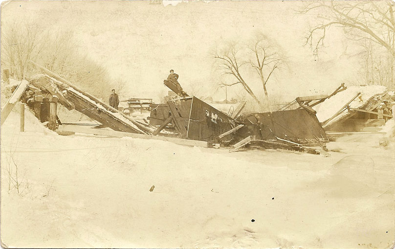 Unidentified covered bridge photo