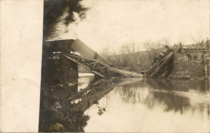 Unidentified covered bridge photo