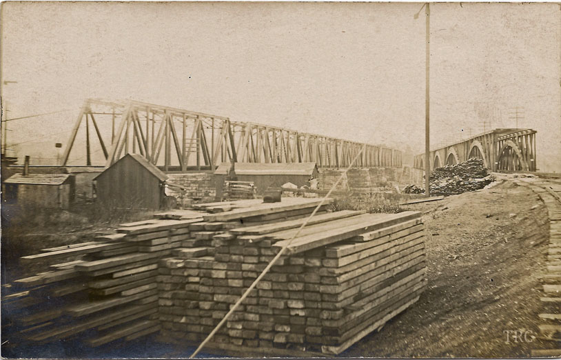 Unidentified covered bridge photo